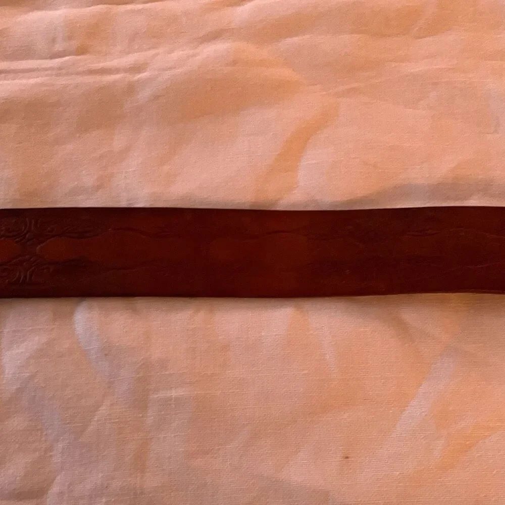 Vintage Hand Tooled Brown Leather Belt Size Large Full Grain Cowhide USA No Loop